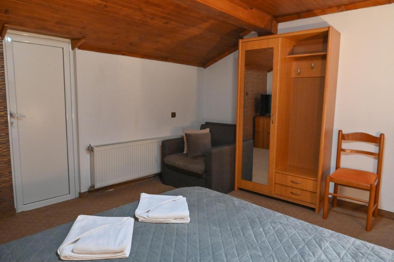 Hotel Rothmans 3*