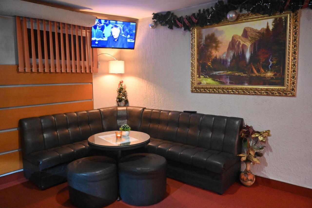Rothmans Hotel