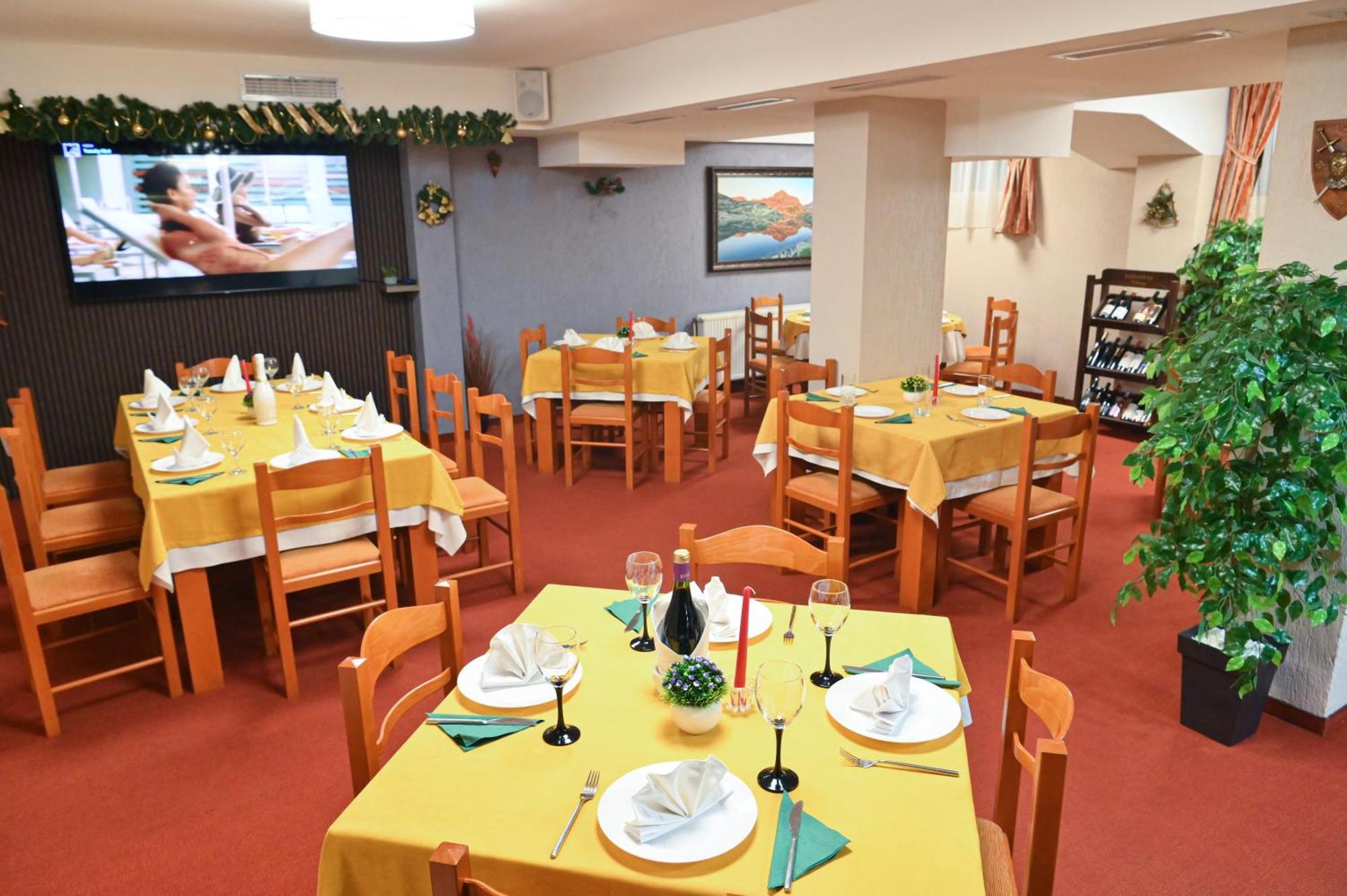 Rothmans Hotel